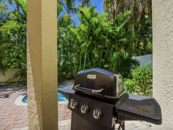 Luxury Anna Maria 3 Bedroom Vacation Home! 2 Master Bedrooms